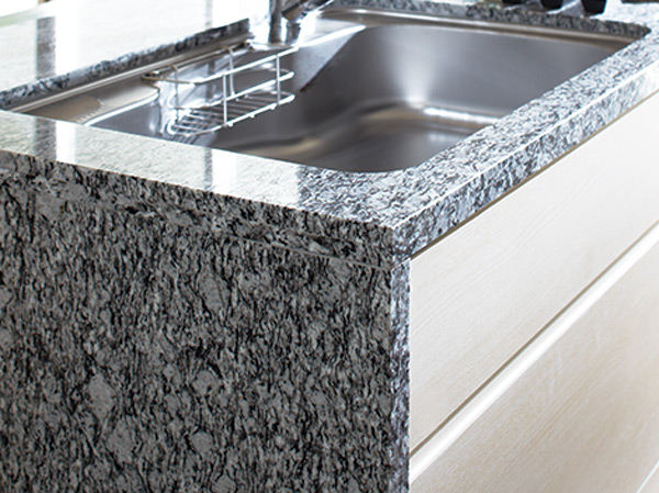 Kitchen.  [Natural stone kitchen top plate of the ・ Side panel] The top plate and the side panel of the natural stone finish, It adorned the space to quality. (Same specifications)