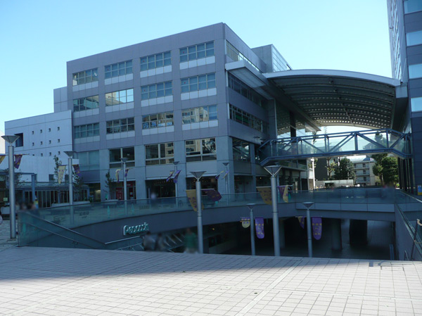 Surrounding environment. Daimarupikokku Bunkyo Green Court store (about 780m ・ A 10-minute walk)