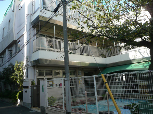 Surrounding environment. Municipal Honkomagome nursery school (about 150m ・ A 2-minute walk)