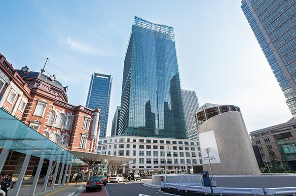 Speedy access to cover the "Tokyo" Station (Marunouchi South Exit) downtown terminal
