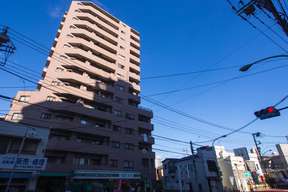 Local appearance photo. Local (12 May 2013) Shooting