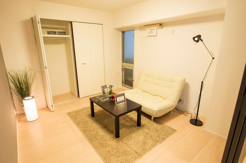 Non-living room. Indoor (11 May 2013) Shooting