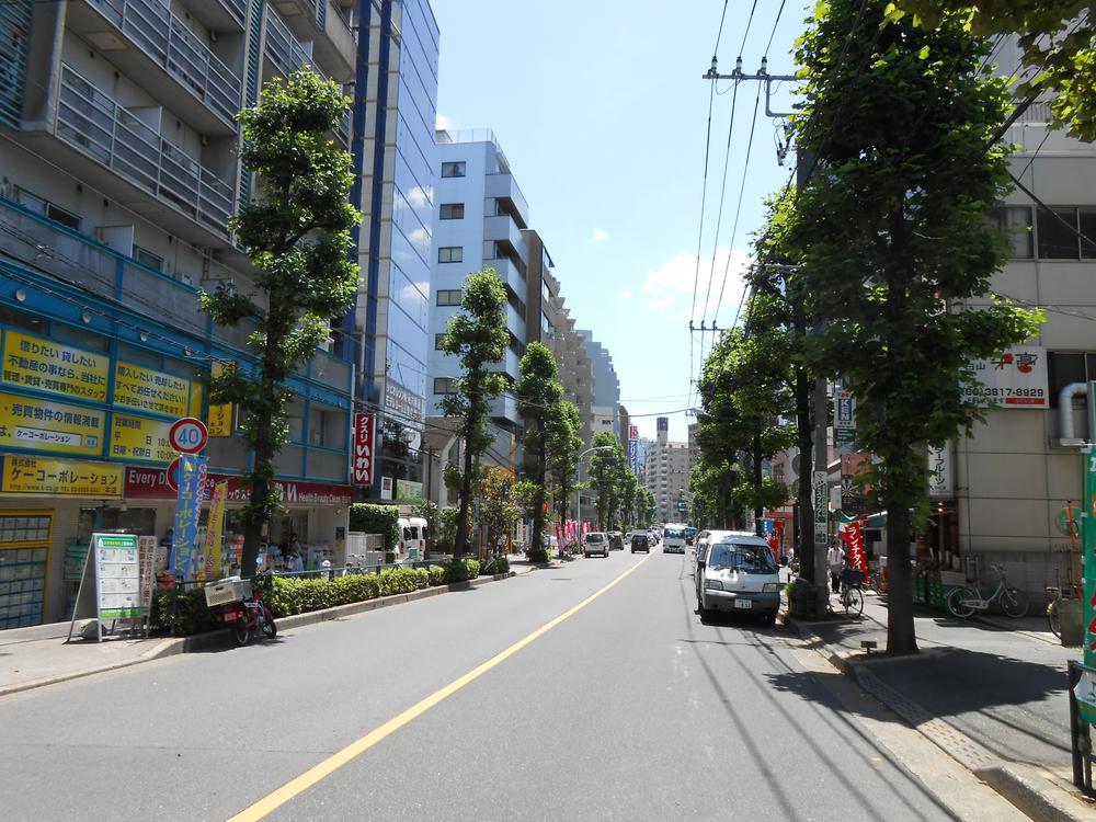 Streets around. 600m to Hakusan Bahnhofstrasse (formerly Hakusandori)