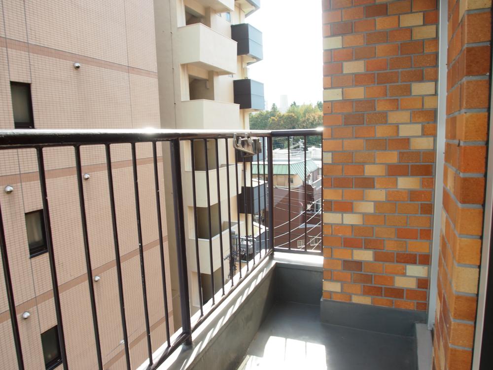 Balcony. Local (11 May 2013) Shooting