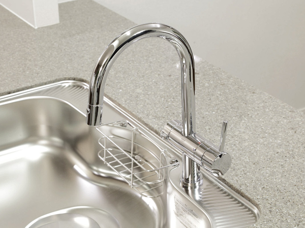 Kitchen.  [Built-in water purifier] It has adopted a built-in type of shower faucet water purifier has been built. Withdraw the head part, Sink of cleaning also you can easily.   ※ When the cartridge is replaced will cost.