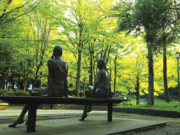 Surrounding environment. Forest Park of education (about 240m ・ A 3-minute walk)