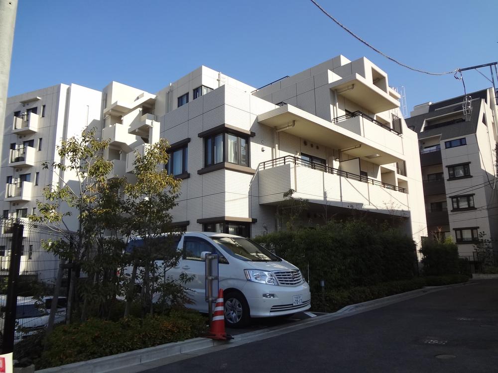 Local appearance photo. Local (April 2013) Shooting