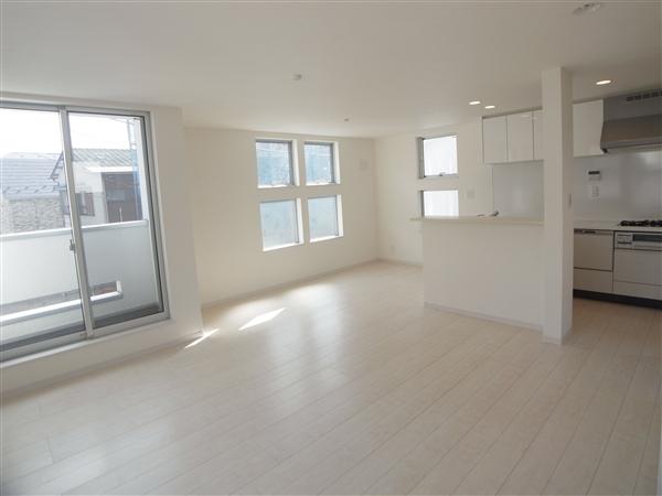 Living. Living 2013 / 06 shooting