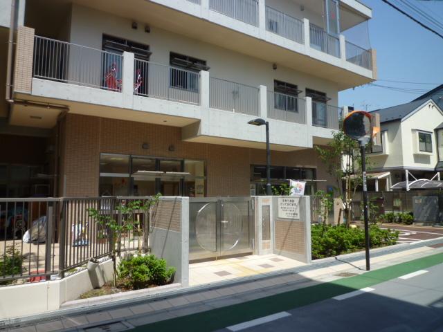kindergarten ・ Nursery. Sengoku 650m to nursery school