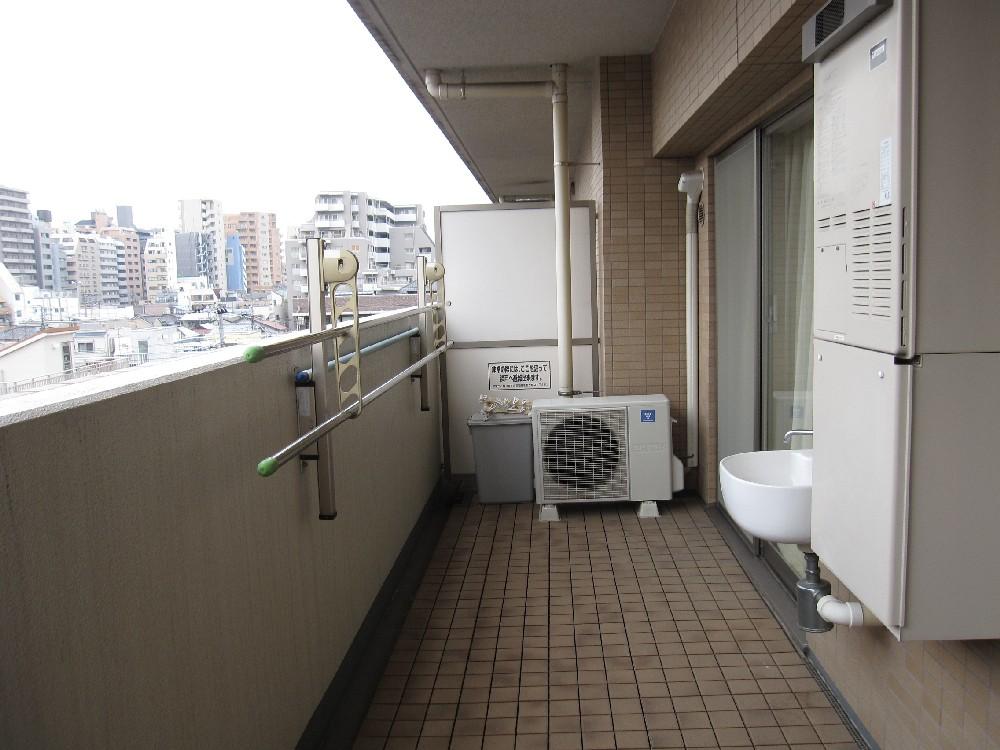 Balcony. Local (11 May 2013) Shooting