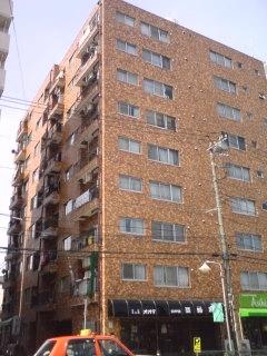 Local appearance photo. Local (11 May 2013) Shooting