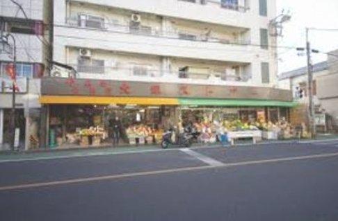 Supermarket. To a large silver store 200m