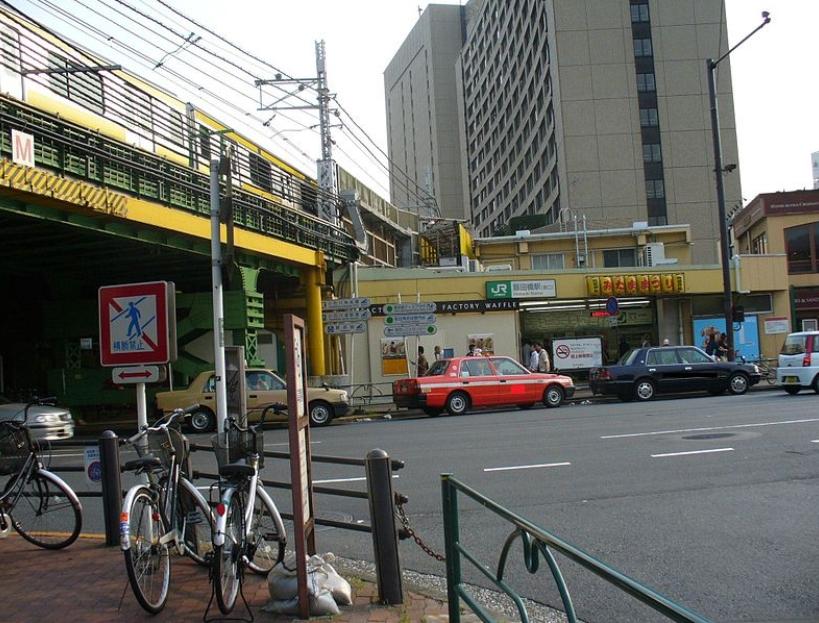 station. 880m to Iidabashi Station