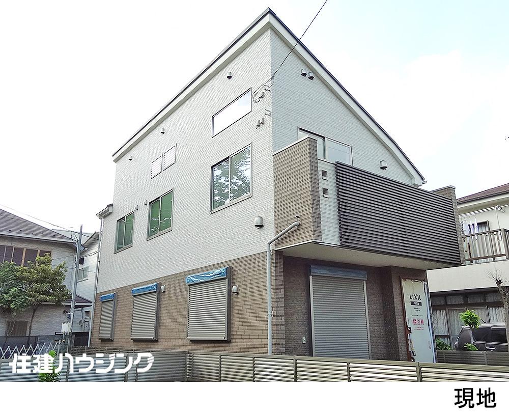 Building plan example (exterior photos). Building plan example Building price 14 million yen, Building area 84.02 sq m
