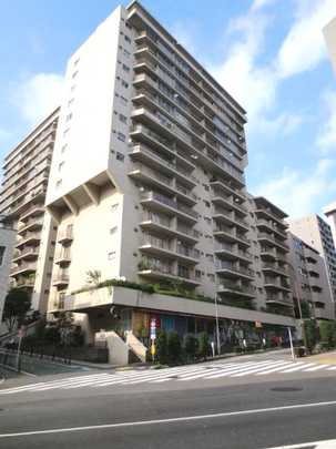 Local appearance photo. Mansion appearance (2013 August shooting)