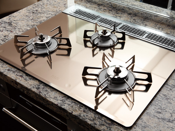 Kitchen.  [Glass top stove (beep and stove)] With features of sophisticated design and advanced beep and stove. Your easy-care glass top adopted, I always kept beautifully.