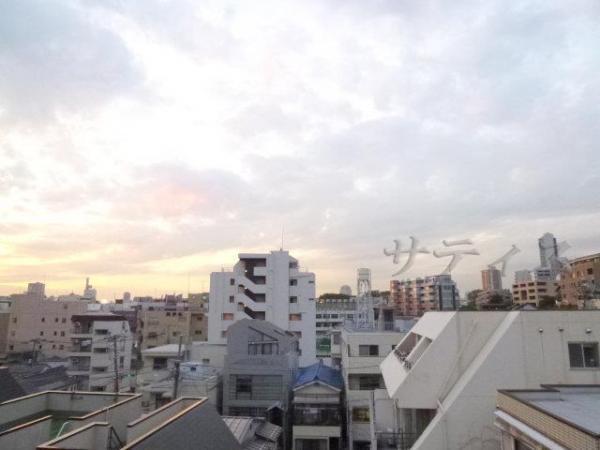 View photos from the dwelling unit