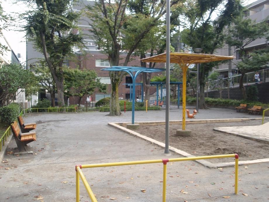 park. 2276m to Sekiguchi Third Street Park