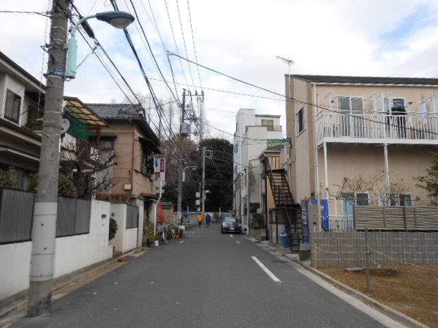 Local photos, including front road. Local (January 2014) Shooting