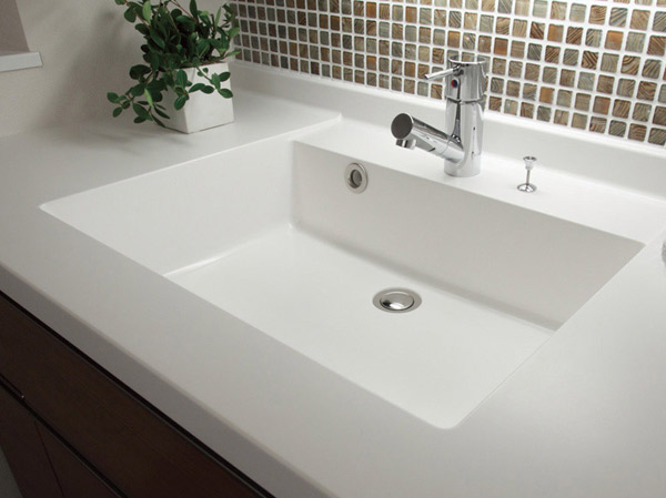 Bathing-wash room.  [Artificial marble integrated counter] Integrated countertop there is no seam of the top plate and bowl. Excellent artificial marble to cleaning properties, It will produce a sophisticated space calm.