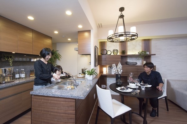 Use of the counter-top of the upscale granite in the kitchen. "Dishwasher" is standard equipment is also happy point (A type / kitchen)