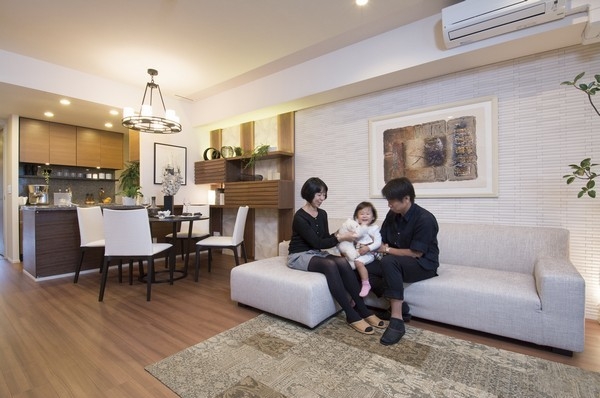 Ceiling height about 2.550mm ~ Living of 2.750mm ・ Dining is open-minded living space (A type of relaxing in the family / living ・ dining)