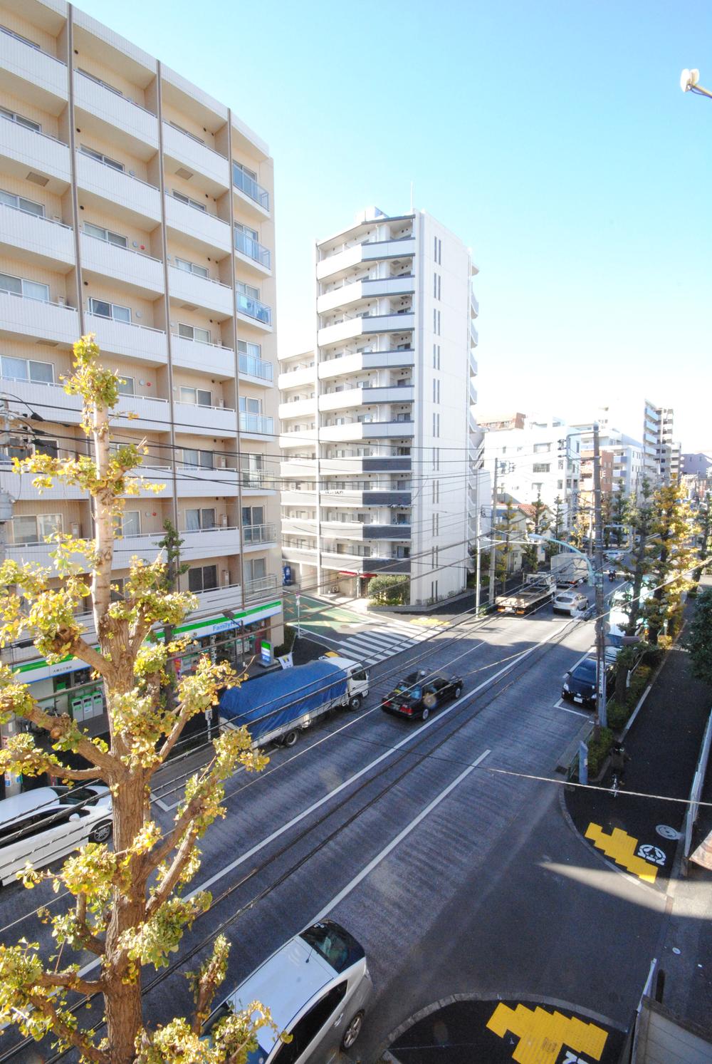 View photos from the dwelling unit. View from the site (November 2013) Shooting