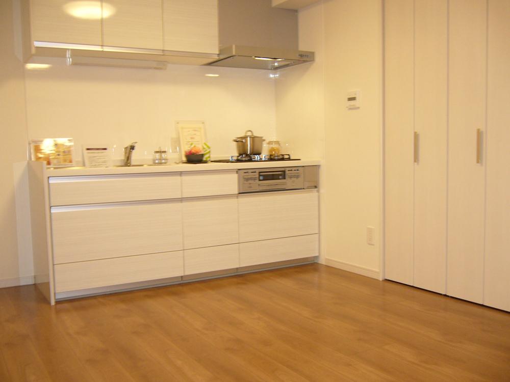 Same specifications photos (living). Local (12 May 2013) Shooting