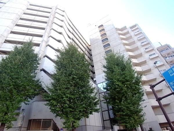 Local appearance photo. Local (11 May 2013) Shooting