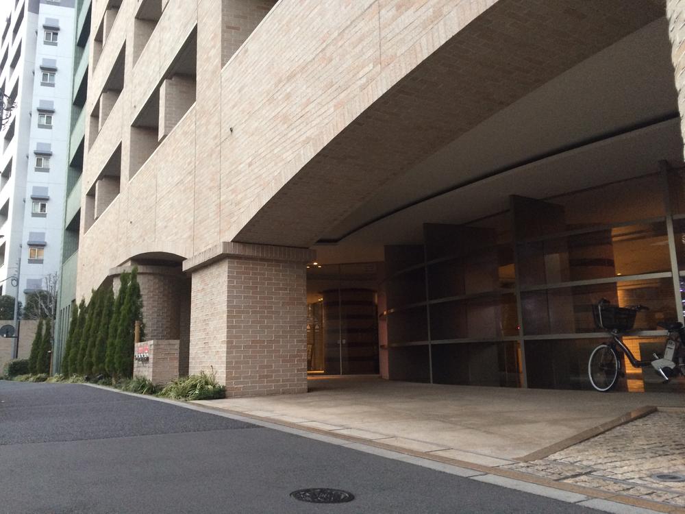 Local appearance photo. Local (12 May 2013) Shooting