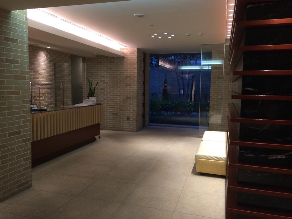 Entrance. Common areas