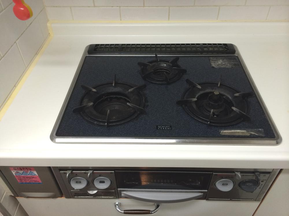 Kitchen. Local (12 May 2013) Shooting