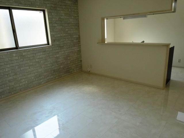 Living. Indoor 5 Building (September 2013) Shooting