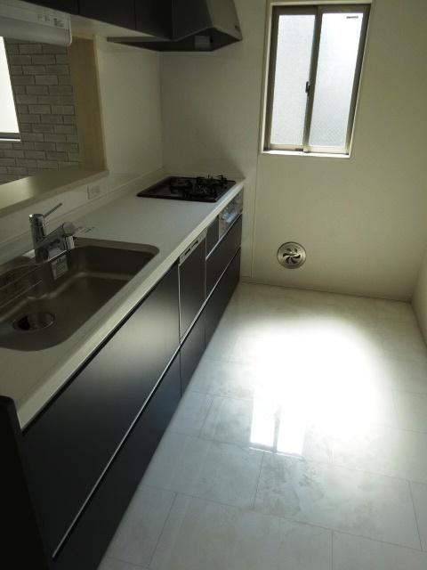 Kitchen. Indoor 5 Building (September 2013) Shooting