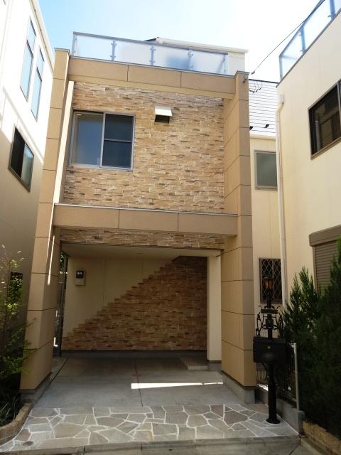 Local appearance photo. Local Building 3 (September 2013) Shooting