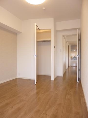 Non-living room. Western-style 1