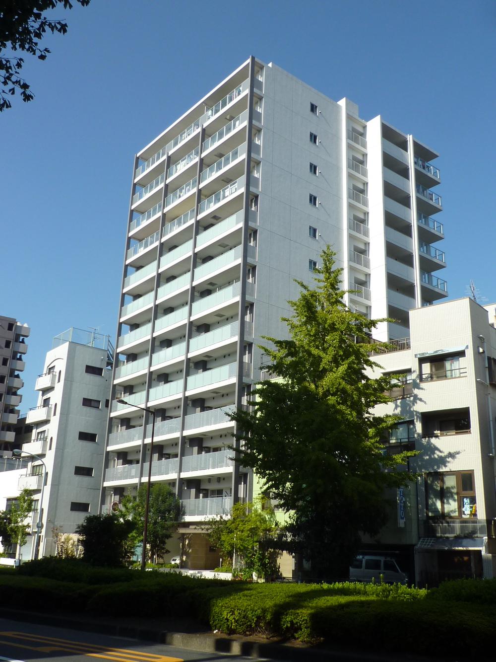 Local appearance photo. Local (11 May 2013) Shooting