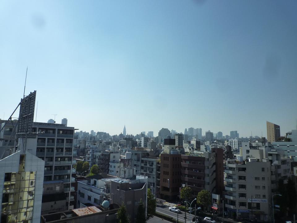 View photos from the dwelling unit. View from the site (November 2013) Shooting