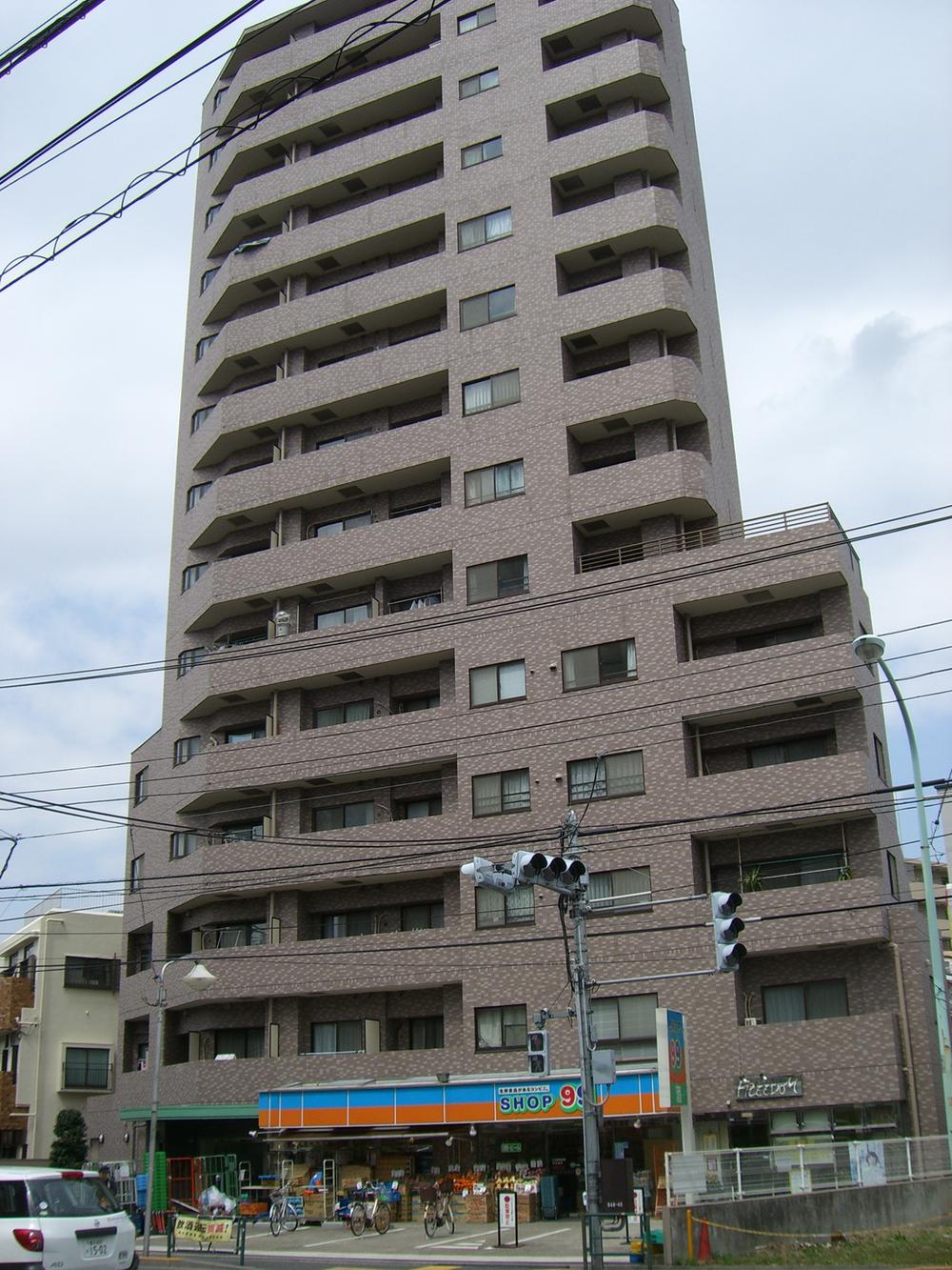 Local appearance photo. Local (12 May 2013) Shooting