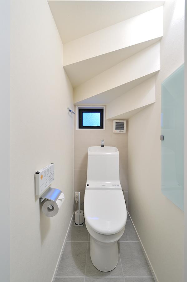 Building plan example (introspection photo). House maker construction cases