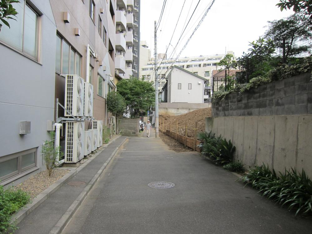 Local photos, including front road. Local (June 2013) Shooting