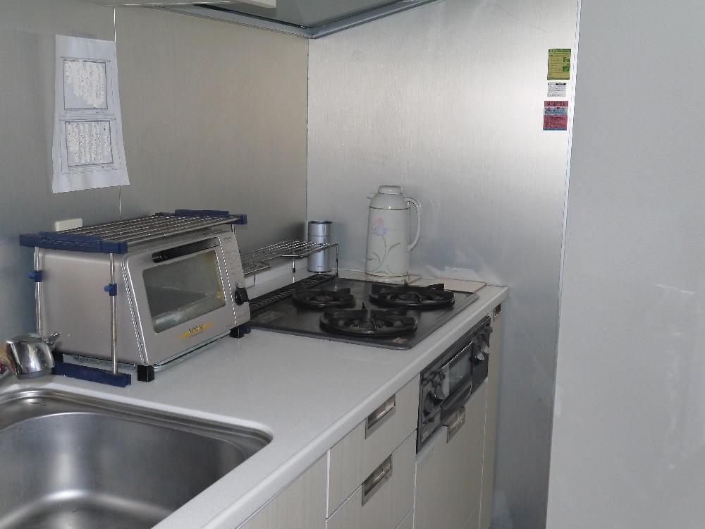 Kitchen. Indoor (12 May 2013) Shooting