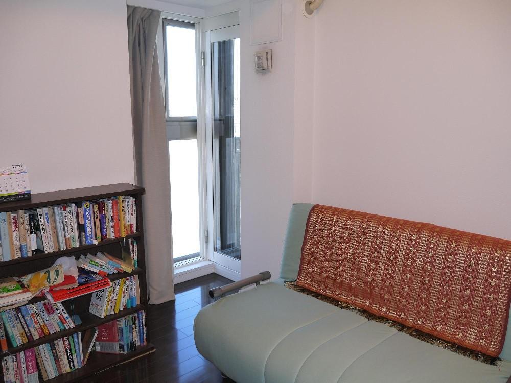 Non-living room. Indoor (12 May 2013) Shooting