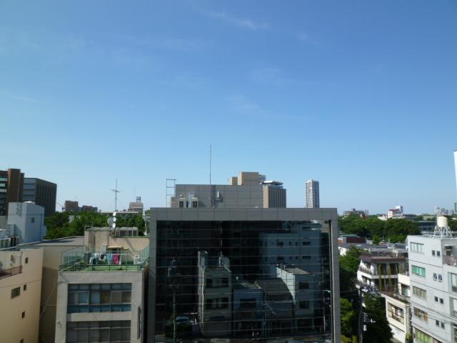 View photos from the dwelling unit. View from the site (October 2013) Shooting