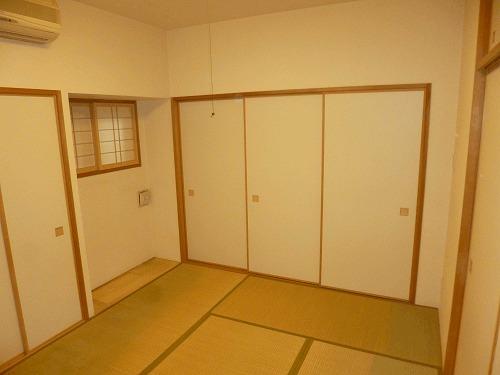 Non-living room.  ◆ The Japanese-style room 6.2 quires, A closet between 1 there is little storage space. (August 2013) Shooting