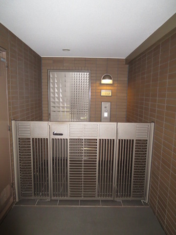 Entrance. Entrance porch