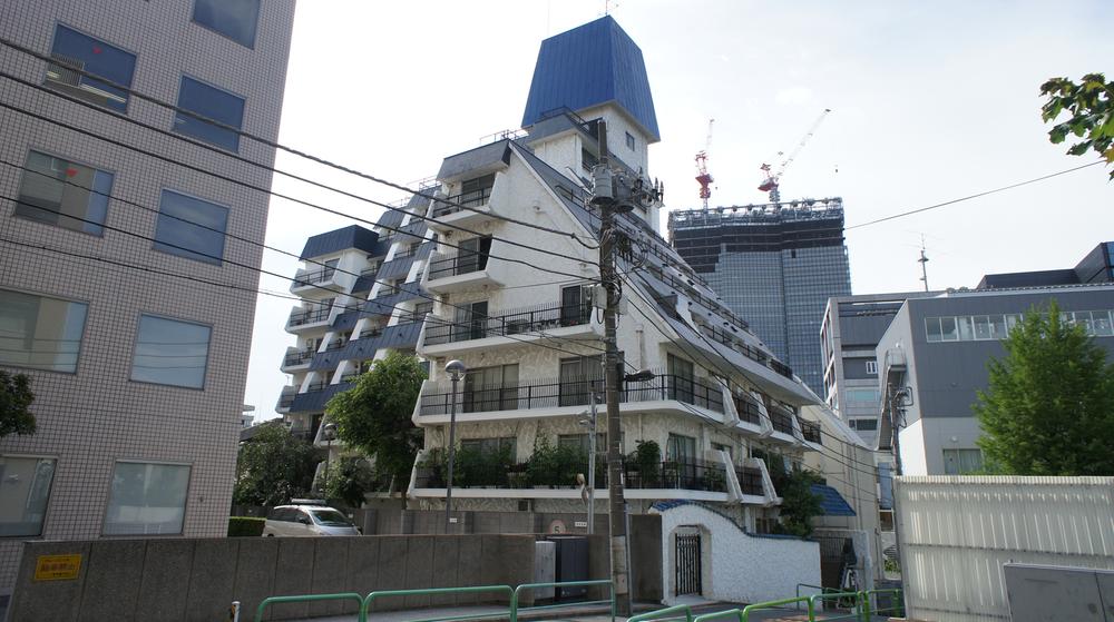 Local appearance photo. Popular appearance Hidekazu Residence series is for women