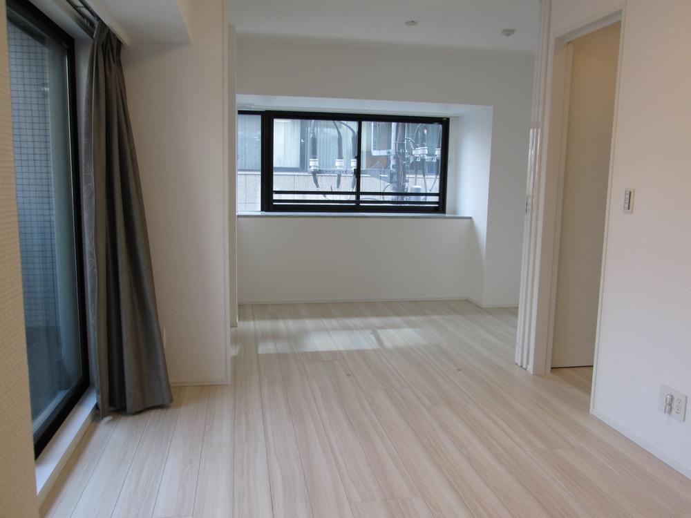 Non-living room. Master bedroom