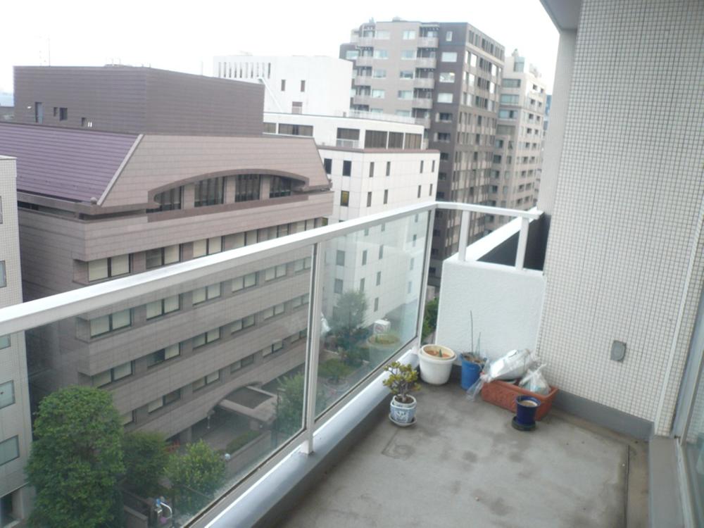 Balcony. Local (August 2013) Shooting
