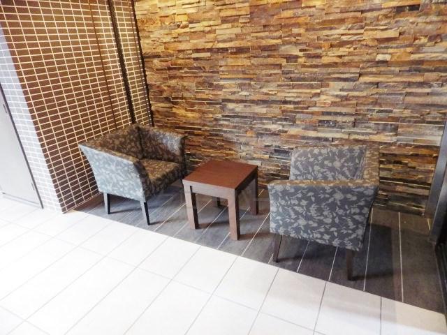 Other common areas. Entrance hall